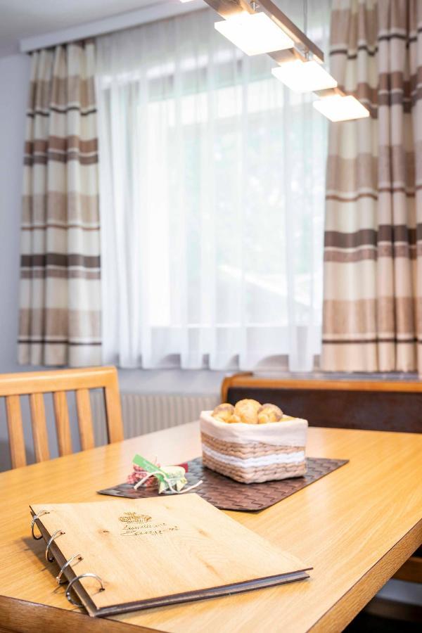 Landhaus Zangerl - Kobelerhof ランデック 部屋 写真