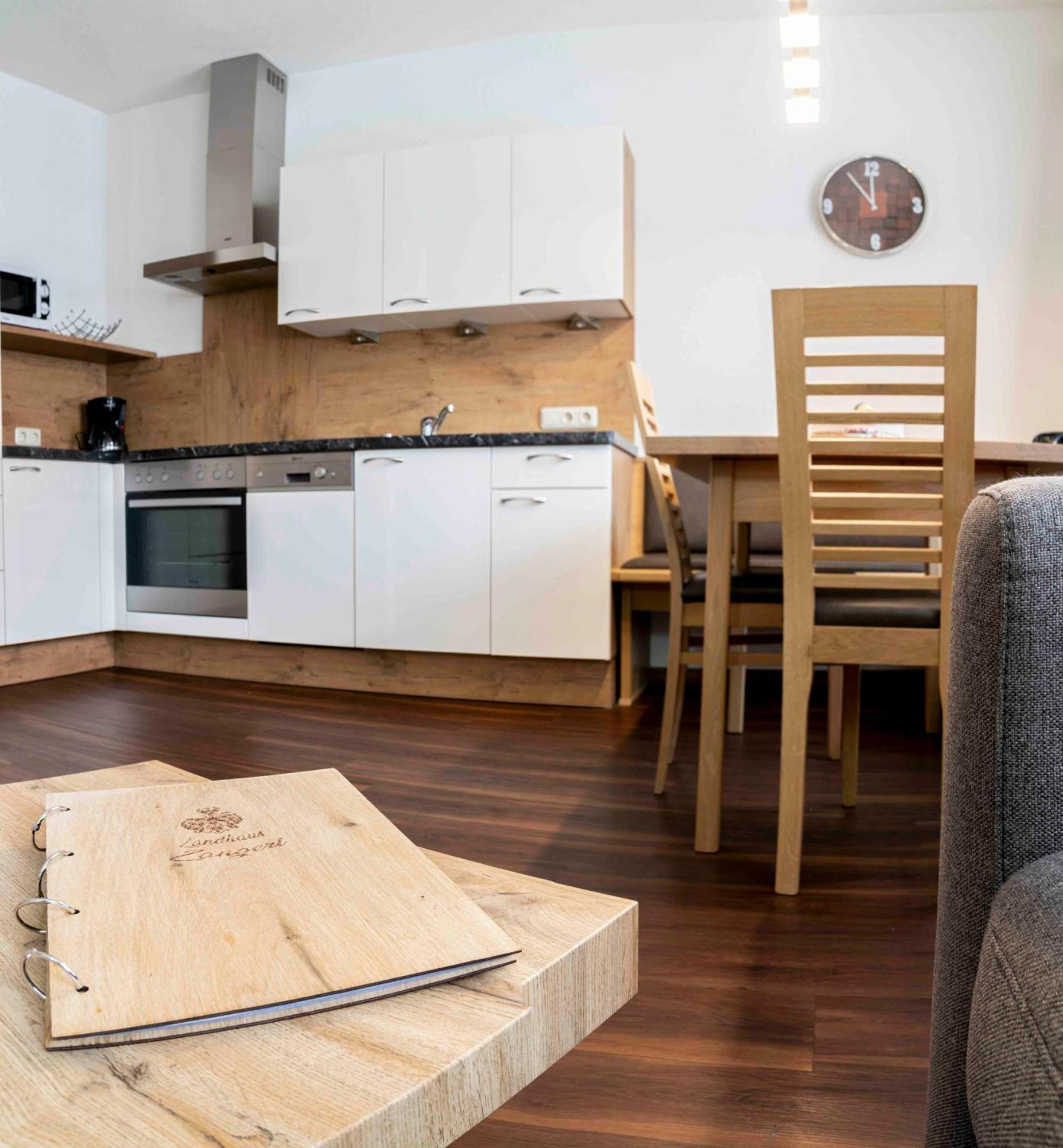 Landhaus Zangerl - Kobelerhof ランデック 部屋 写真